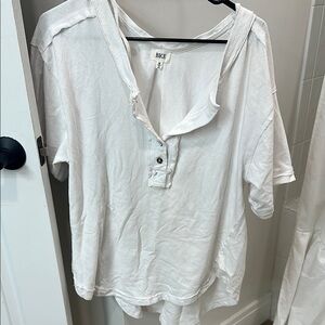 BKE Women's White Top